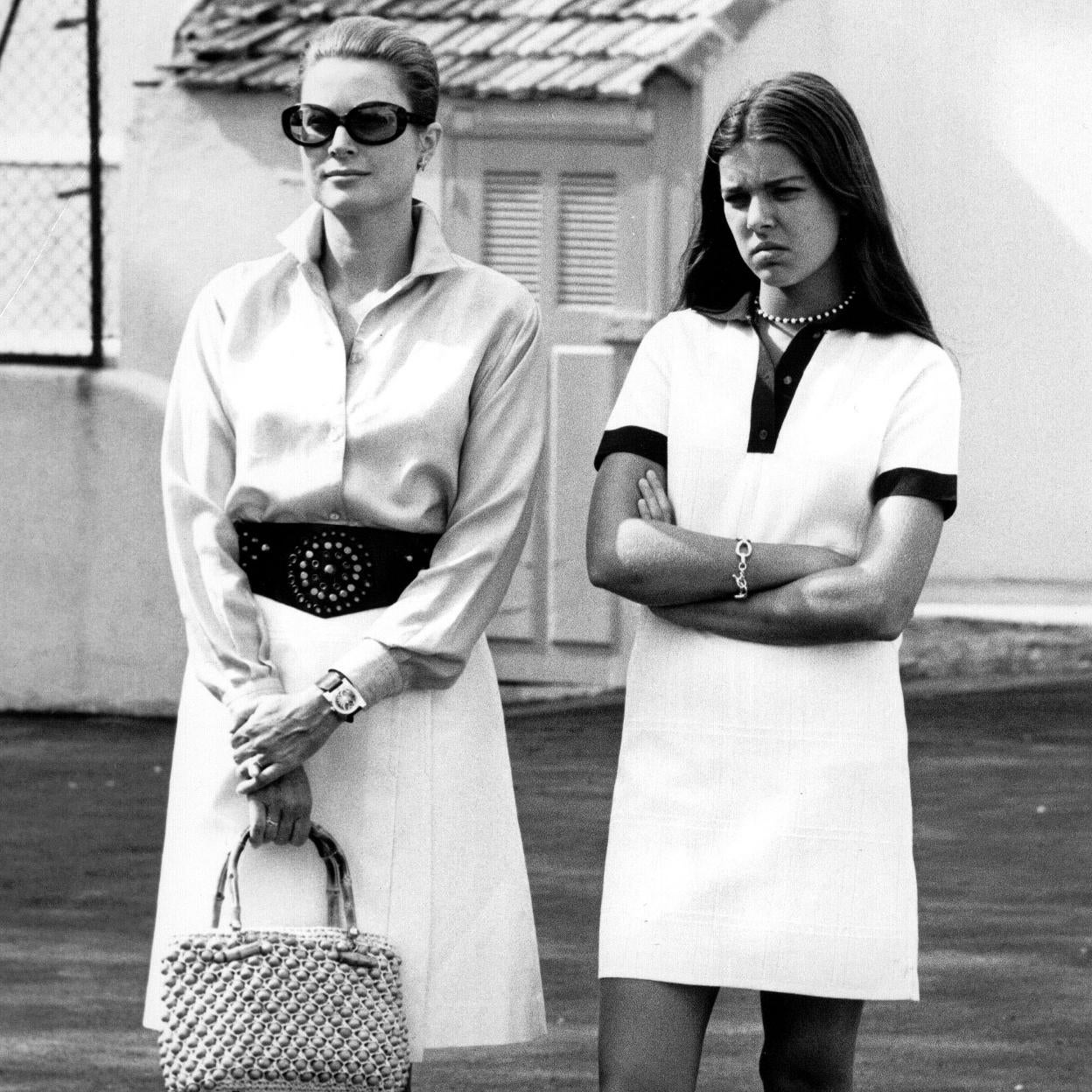 Grace Kelly y su hija, una jovencísima Carolina de Mónaco. /gtres
