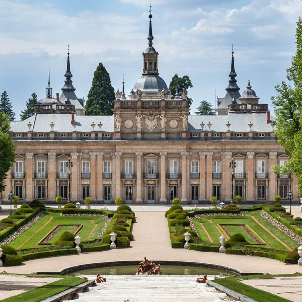 Palacios a menos de una hora de Madrid que pertenecen a la familia real española y puedes visitar este fin de semana