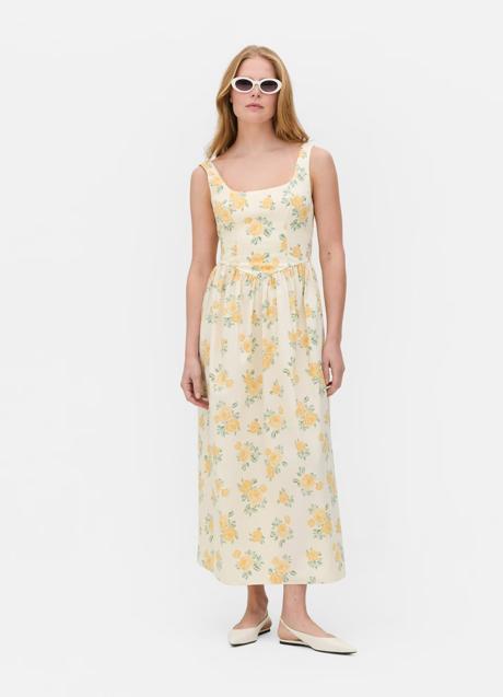 Vestido con estampado de flores de Primark (36 euros)